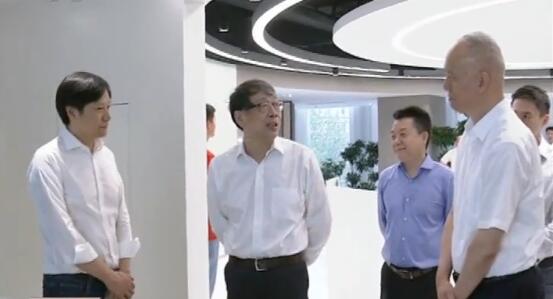 陈希在北京中关村调研时强调 以更加积极更加开放更加有效的人才政策 聚天下英才而用之