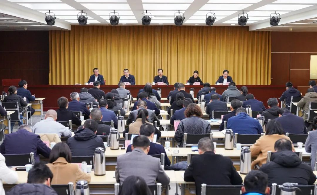 区委社会工作会议召开
